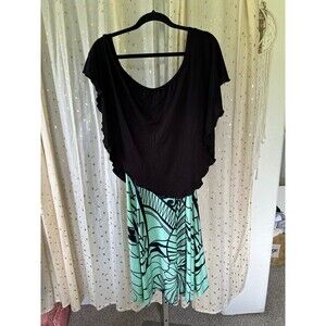 Missing Polynesia Women's Hawaiian Polynesia Tribal Stretch Cape Overlay Dress M